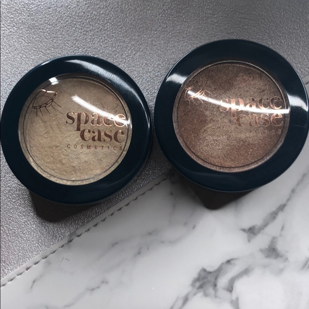 Space chase cosmetics highlighters bundle
